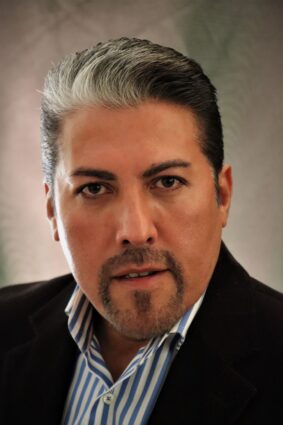 Hector Sandoval, tenor