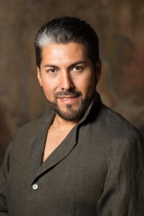Hector Sandoval, tenor