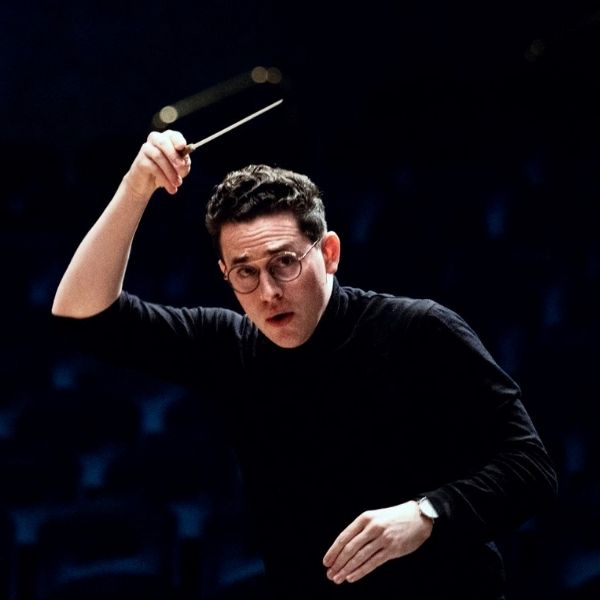 Magnus Larsson, conductor